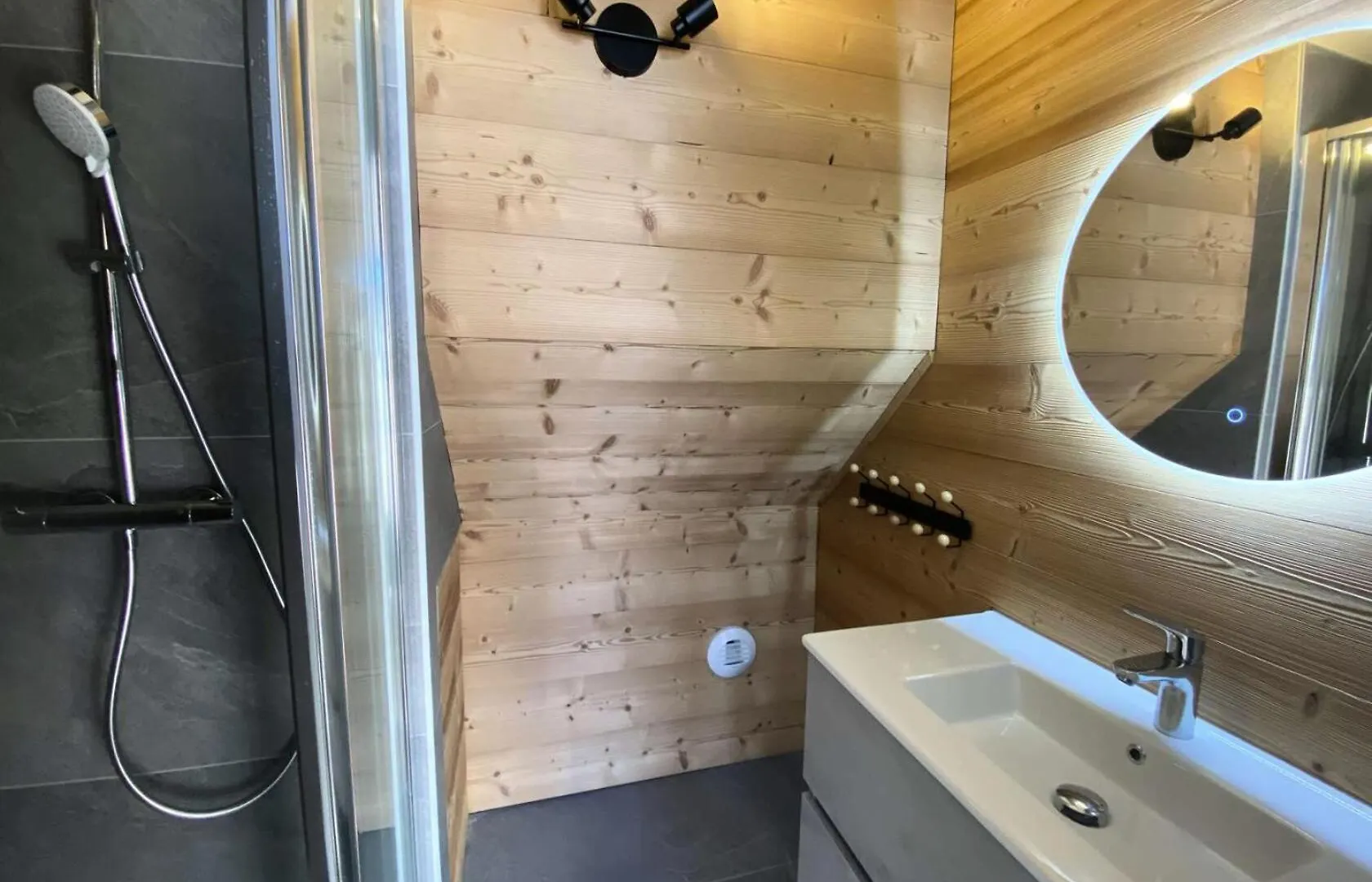 Residence Diamant 1 - Spacieux Appartement En Plein Centre De La Station Des Deux Alpes Mae-1201 Venosc 0*,